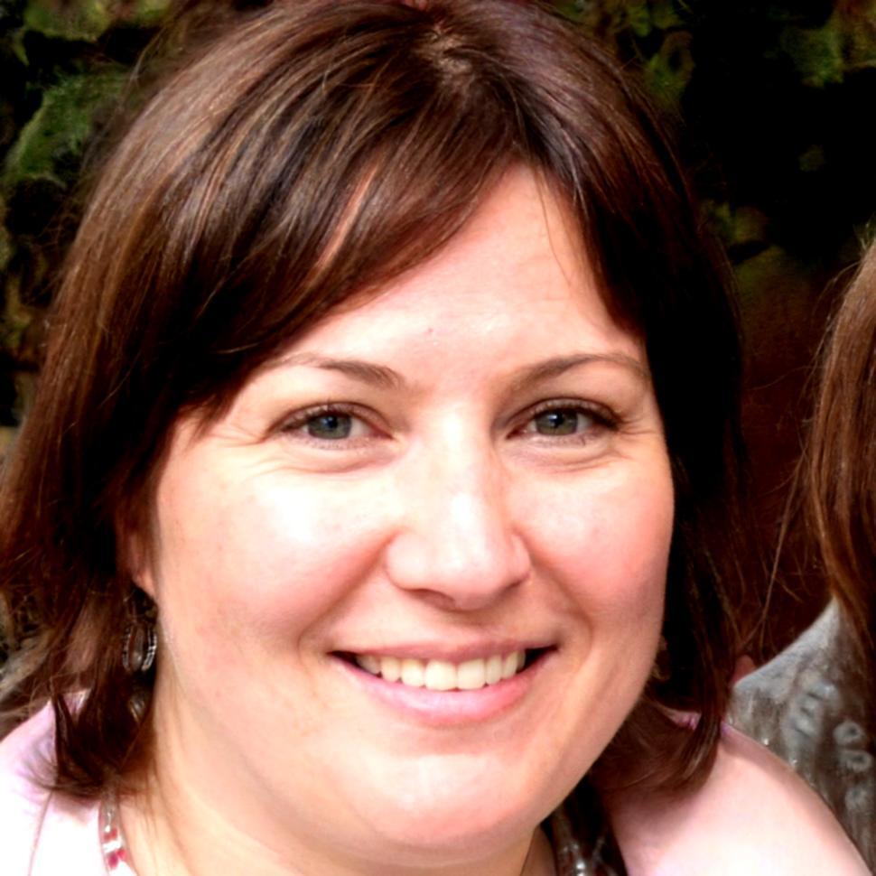 Elena Martínez, instructora de finanzas personales
